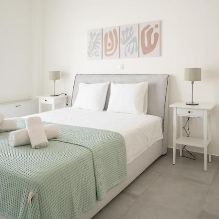 A Brand New, Beautifully Decorated Maisonette. Халкис Екстериор снимка