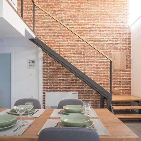 A Brand New, Beautifully Decorated Maisonette. Халкис Екстериор снимка