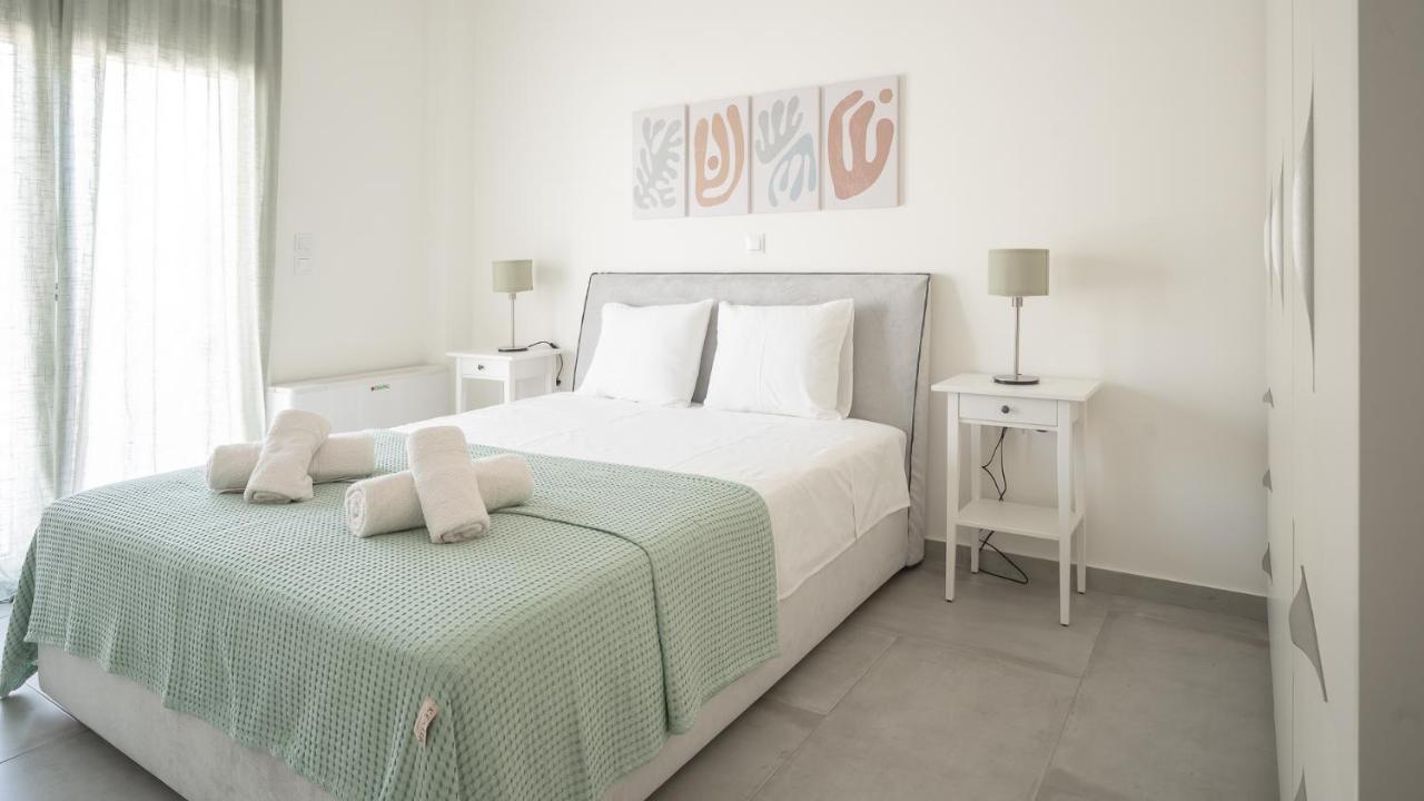 A Brand New, Beautifully Decorated Maisonette. Халкис Екстериор снимка
